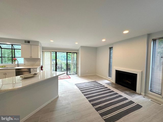 104 SAYRE DR, Princeton, NJ 08540