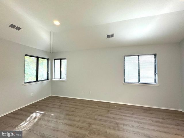 104 SAYRE DR, Princeton, NJ 08540