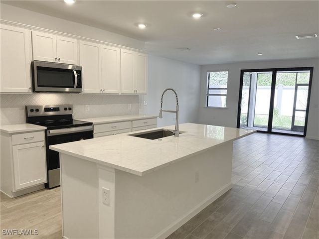 27831 Solis Grande Drive, Bonita Springs, FL 34135