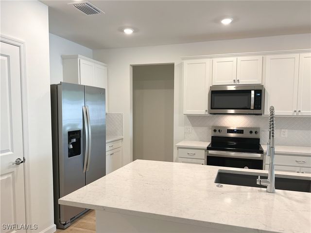 27831 Solis Grande Drive, Bonita Springs, FL 34135