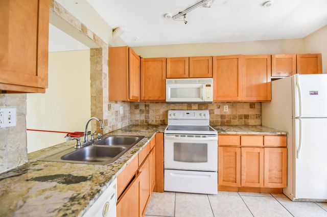 10297 NW 33rd Street 5-1, Coral Springs, FL 33065