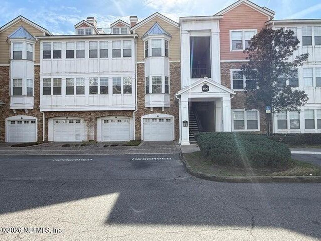 8550 TOUCHTON Road 225, Jacksonville, FL 32216