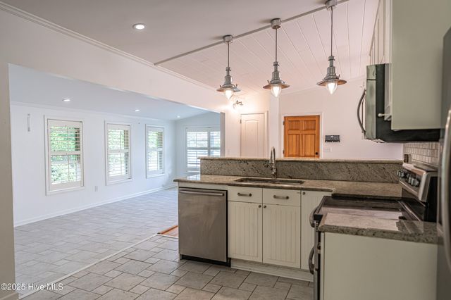 1418 Carolina Drive, Rockingham, NC 28379