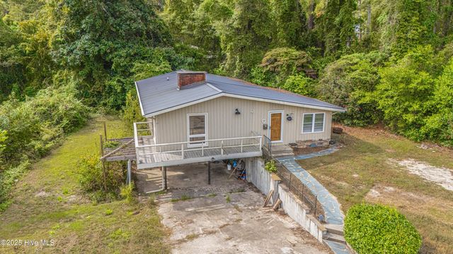 1418 Carolina Drive, Rockingham, NC 28379