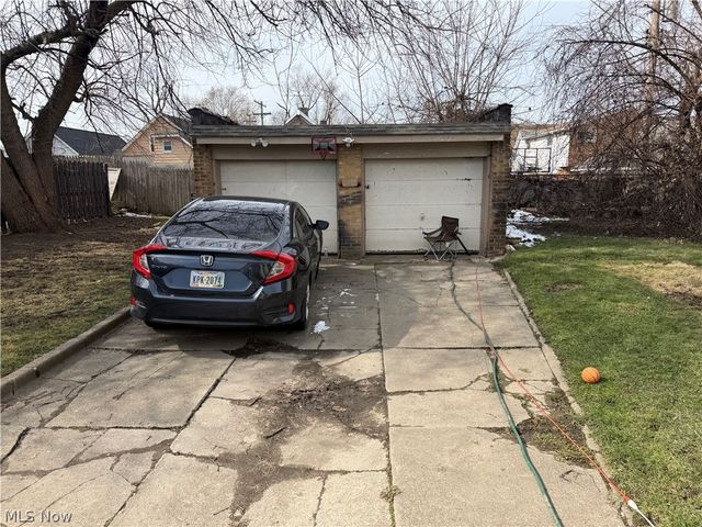 3224 W 32nd Street, Cleveland, OH 44109