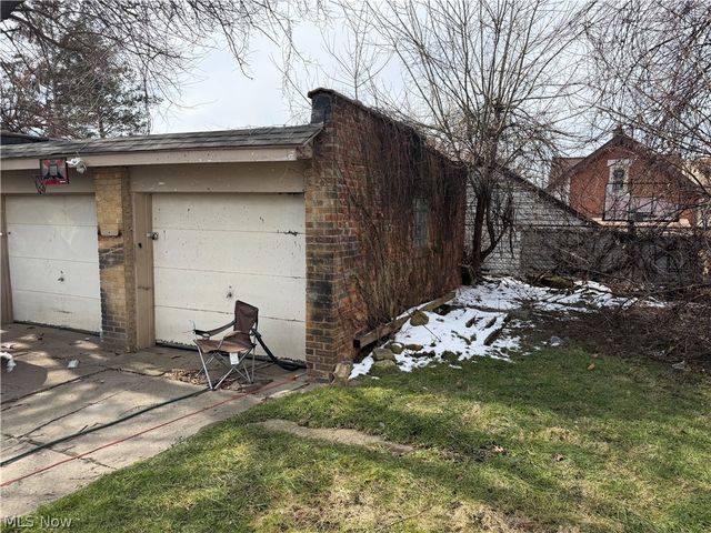 3224 W 32nd Street, Cleveland, OH 44109