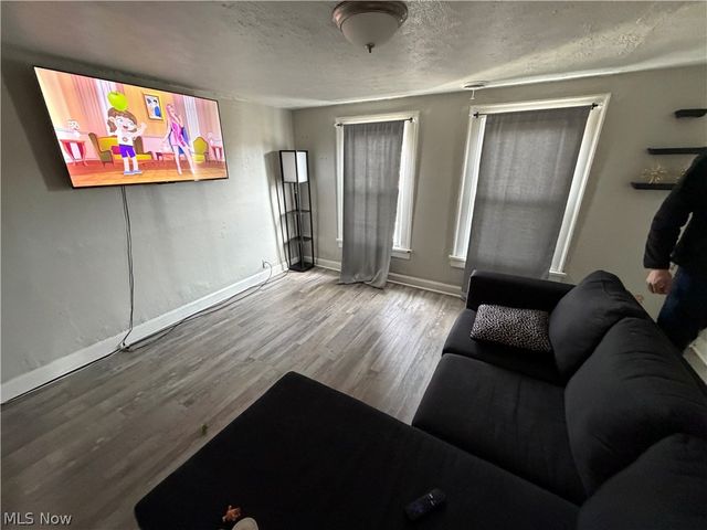 3224 W 32nd Street, Cleveland, OH 44109