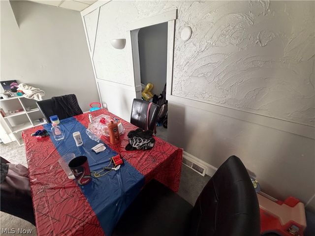 3224 W 32nd Street, Cleveland, OH 44109