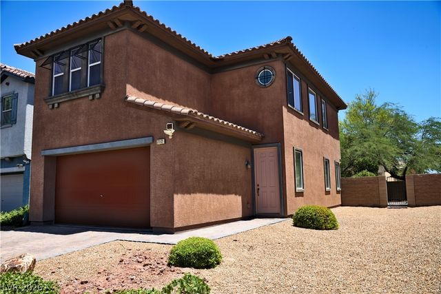 712 Oak Hills Course Drive, Las Vegas, NV 89148