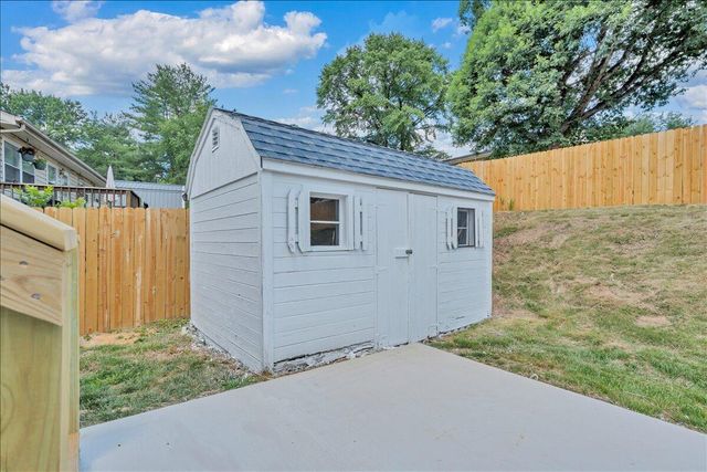 823 Brownwood DR NW, Roanoke, VA 24017