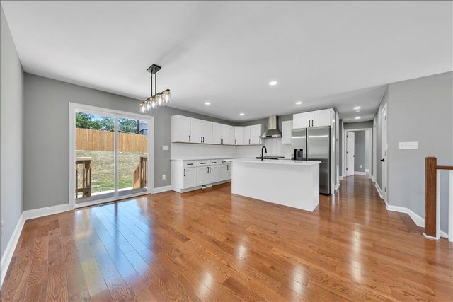 823 Brownwood DR NW, Roanoke, VA 24017