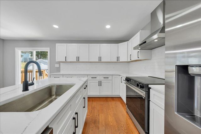 823 Brownwood DR NW, Roanoke, VA 24017