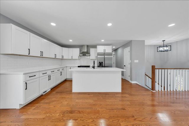 823 Brownwood DR NW, Roanoke, VA 24017