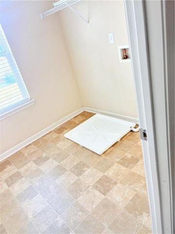 76 Mulberry Bush Drive, Loganville, GA 30052