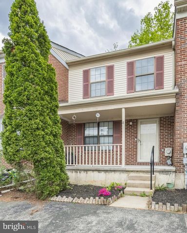 8 LAIRD LN, New Castle, DE 19720