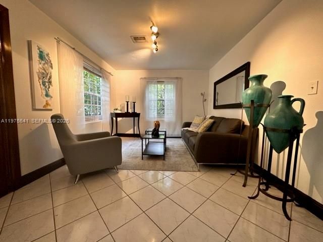 410 NW 31st St, Miami, FL 33127