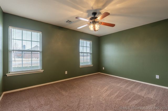 23484 E 136th Street S, Coweta, OK 74429