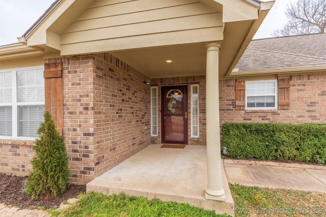 23484 E 136th Street S, Coweta, OK 74429