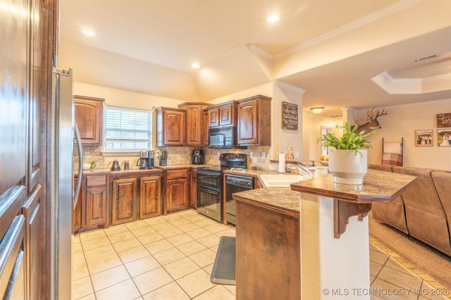 23484 E 136th Street S, Coweta, OK 74429