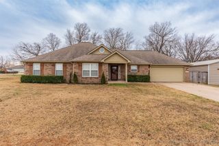 23484 E 136th Street S, Coweta, OK 74429