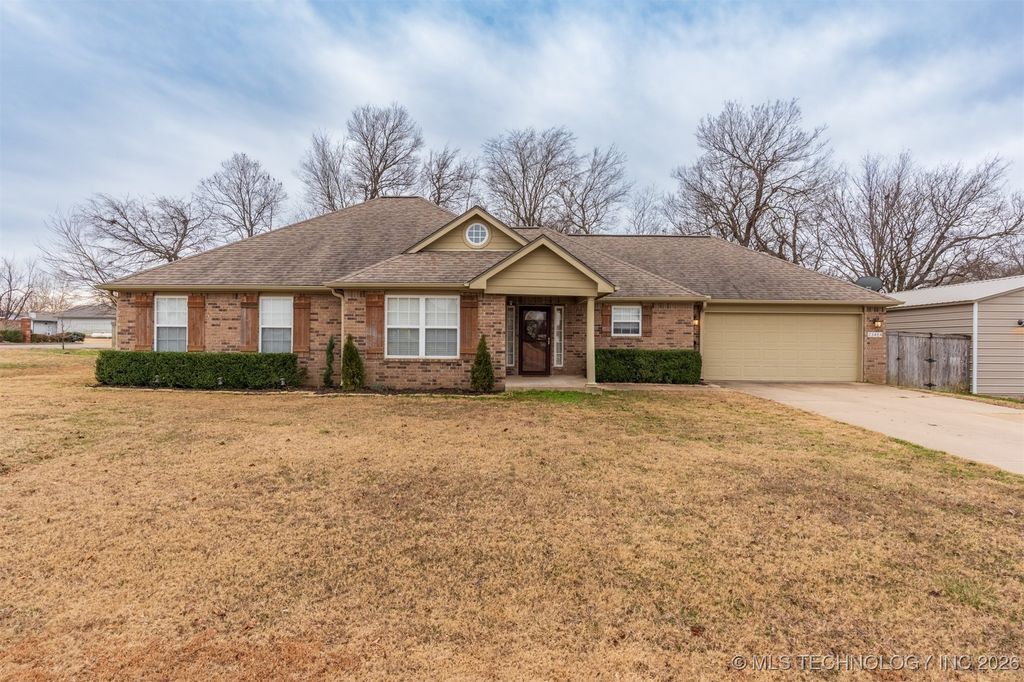 23484 E 136th Street S, Coweta, OK 74429