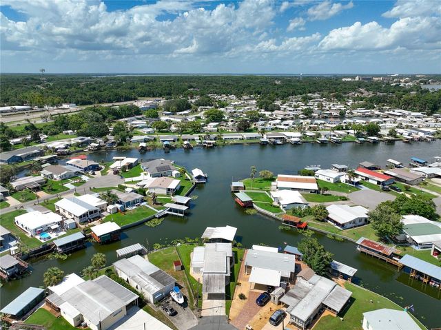 30041 WAUSAUKEE DRIVE, Tavares, FL 32778