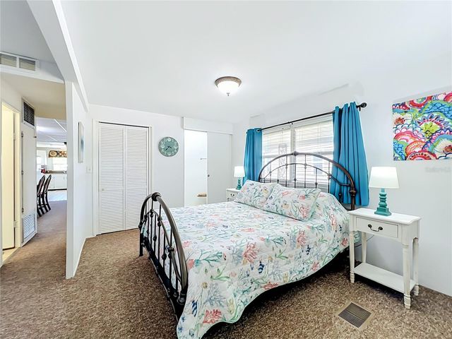 30041 WAUSAUKEE DRIVE, Tavares, FL 32778