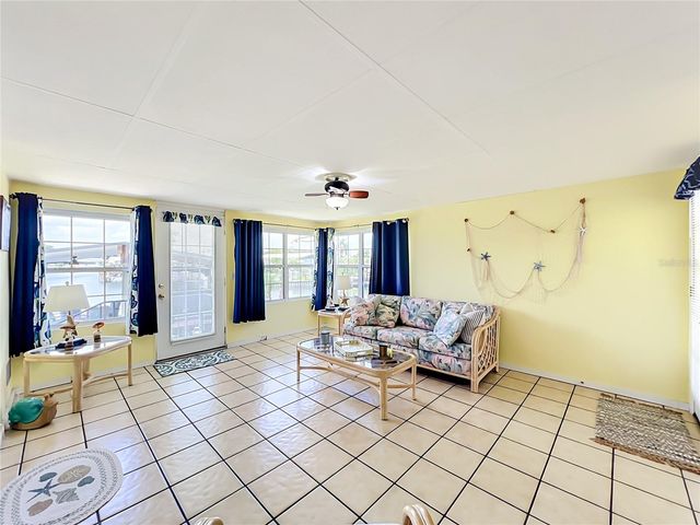 30041 WAUSAUKEE DRIVE, Tavares, FL 32778