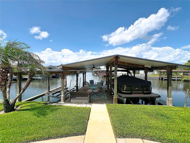 30041 WAUSAUKEE DRIVE, Tavares, FL 32778
