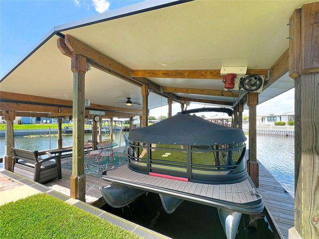 30041 WAUSAUKEE DRIVE, Tavares, FL 32778