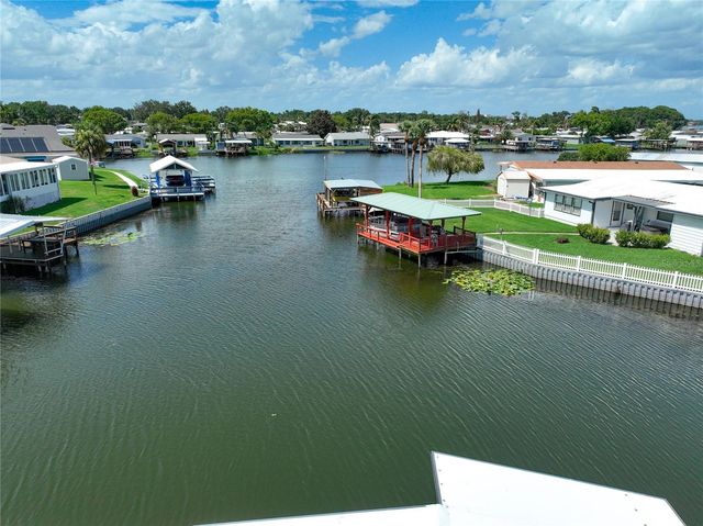 30041 WAUSAUKEE DRIVE, Tavares, FL 32778