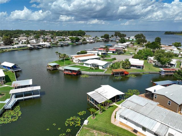 30041 WAUSAUKEE DRIVE, Tavares, FL 32778