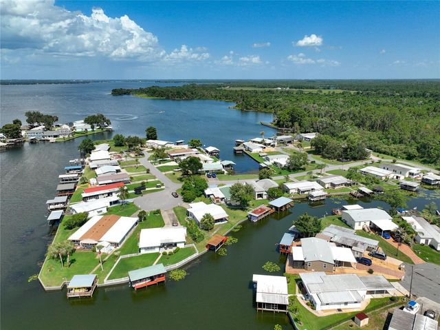 30041 WAUSAUKEE DRIVE, Tavares, FL 32778