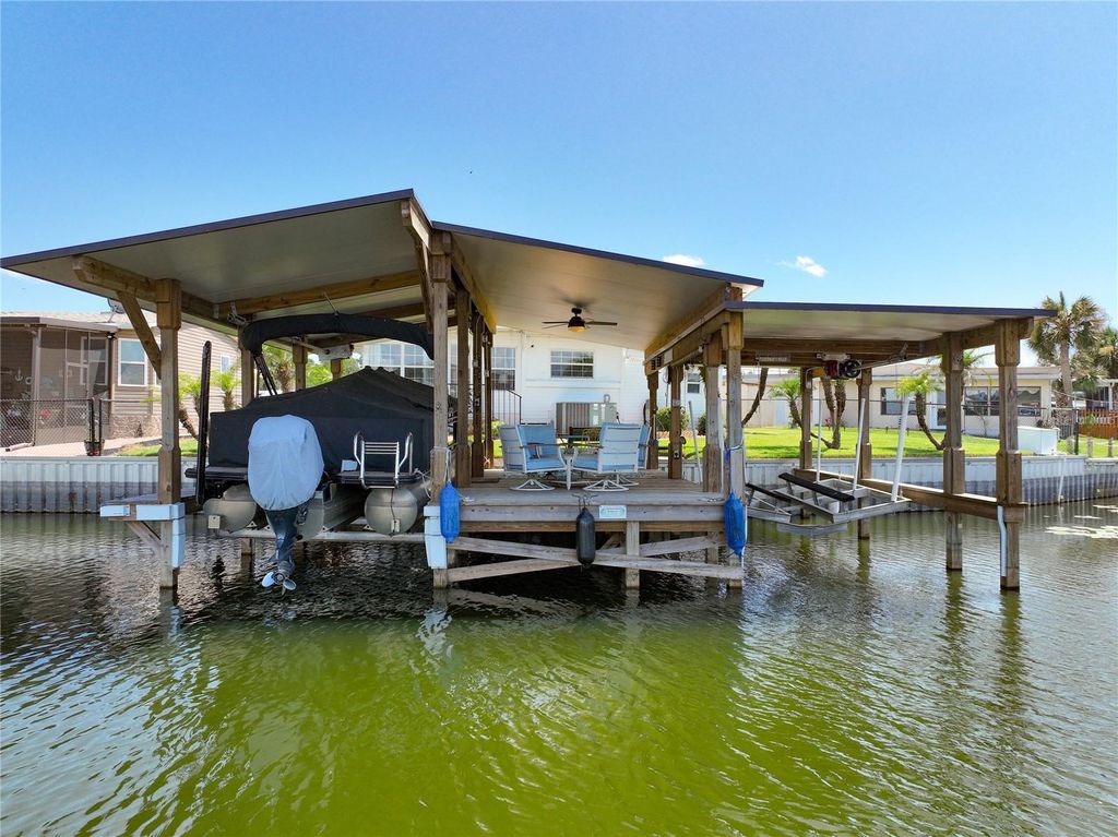 30041 WAUSAUKEE DRIVE, Tavares, FL 32778