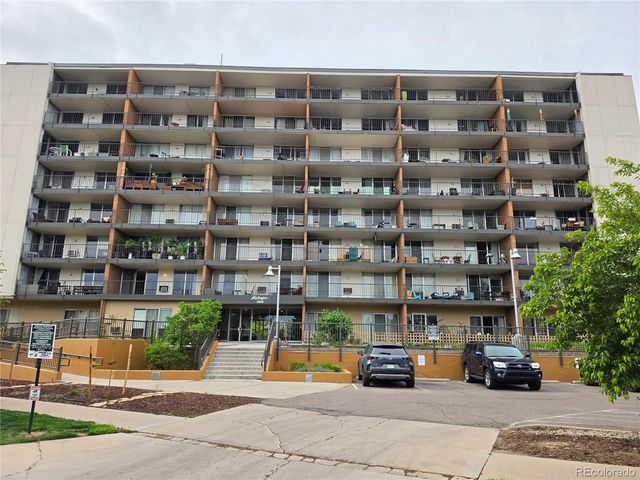 4800 E Hale Parkway 209N, Denver, CO 80220