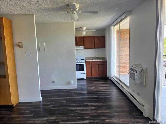 4800 E Hale Parkway 209N, Denver, CO 80220