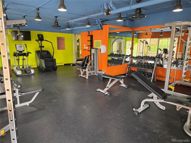 4800 E Hale Parkway 209N, Denver, CO 80220