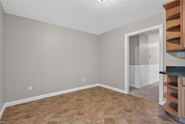 614 Woods RD, Newport News, VA 23601