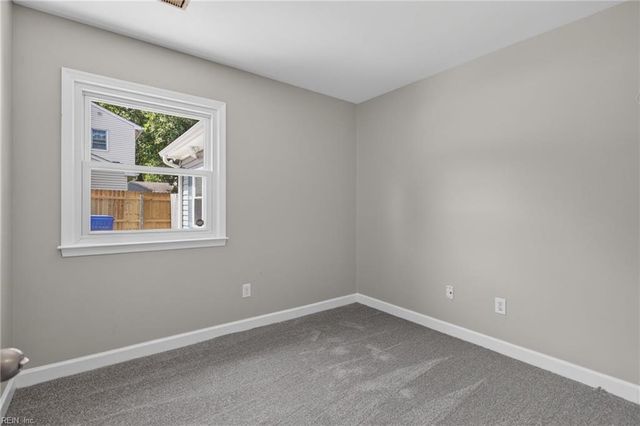 614 Woods RD, Newport News, VA 23601