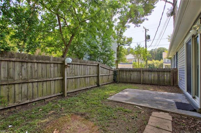 614 Woods RD, Newport News, VA 23601