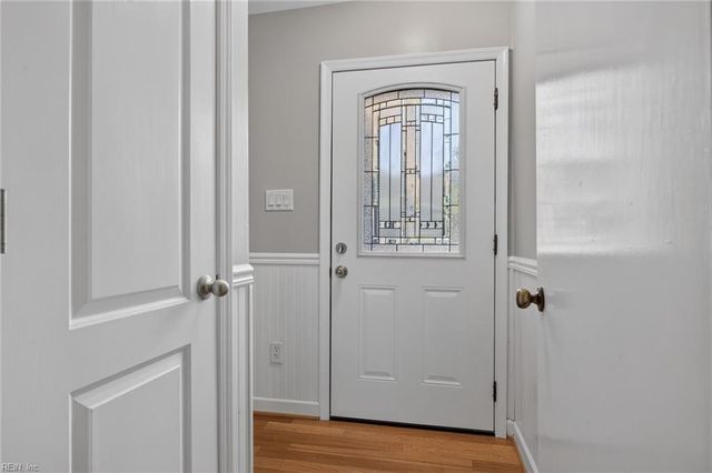 614 Woods RD, Newport News, VA 23601