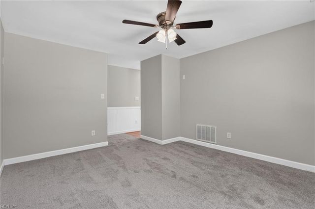 614 Woods RD, Newport News, VA 23601