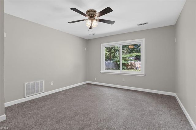 614 Woods RD, Newport News, VA 23601