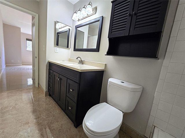 3457 NW 44th St 205, Oakland Park, FL 33309