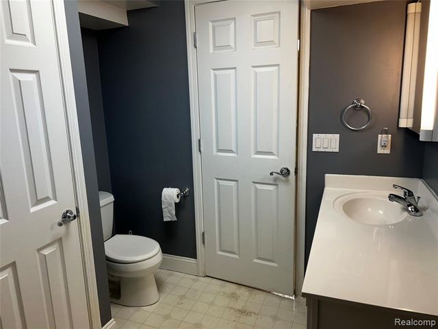 5440 Deland Road, Flushing, MI 48433