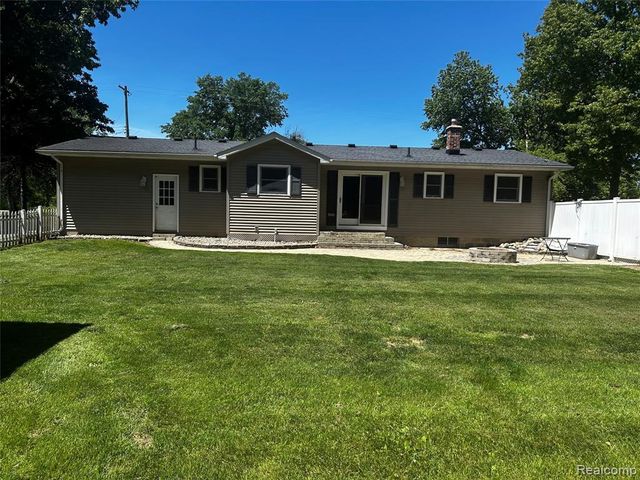5440 Deland Road, Flushing, MI 48433
