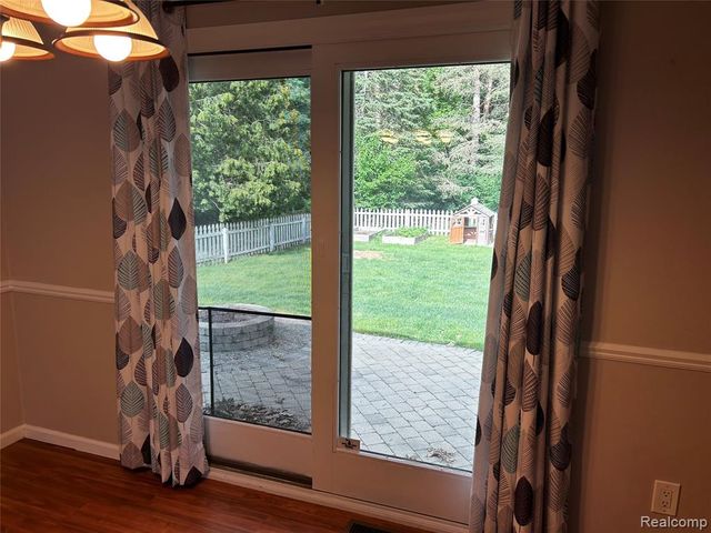 5440 Deland Road, Flushing, MI 48433