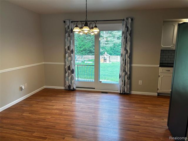 5440 Deland Road, Flushing, MI 48433