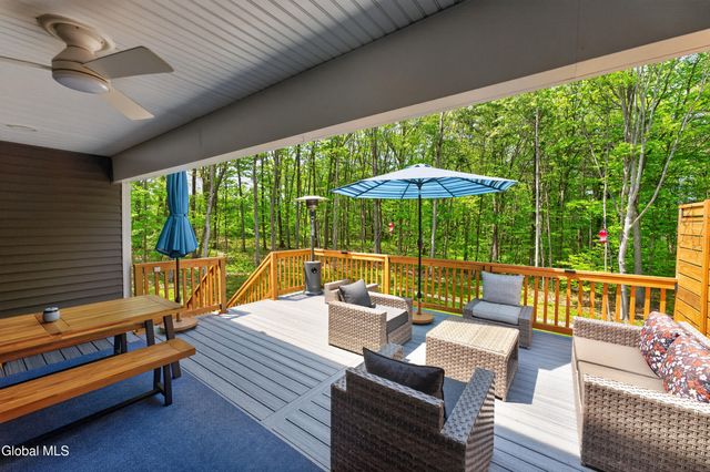 70 Smith Road, Halfmoon, NY 12065