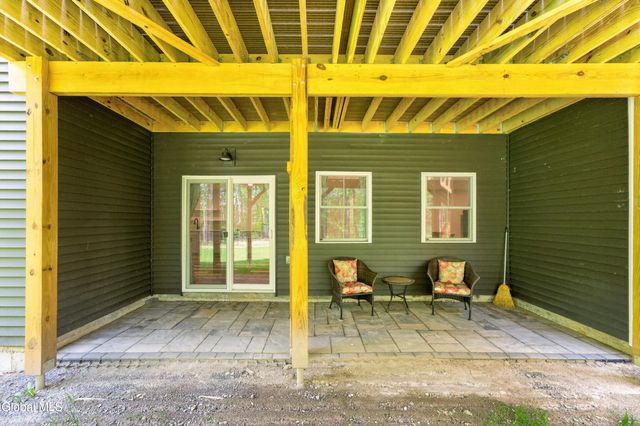 70 Smith Road, Halfmoon, NY 12065